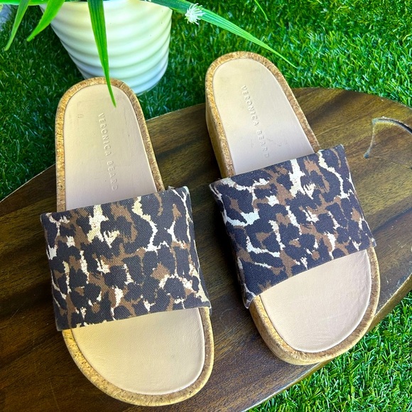 Veronica Beard Dresdyn Leopard sandals size 8 women platform slides - Picture 5 of 10
